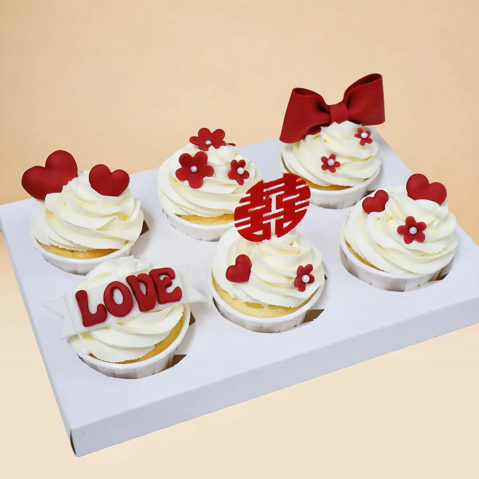 Love Happiness Cupcake