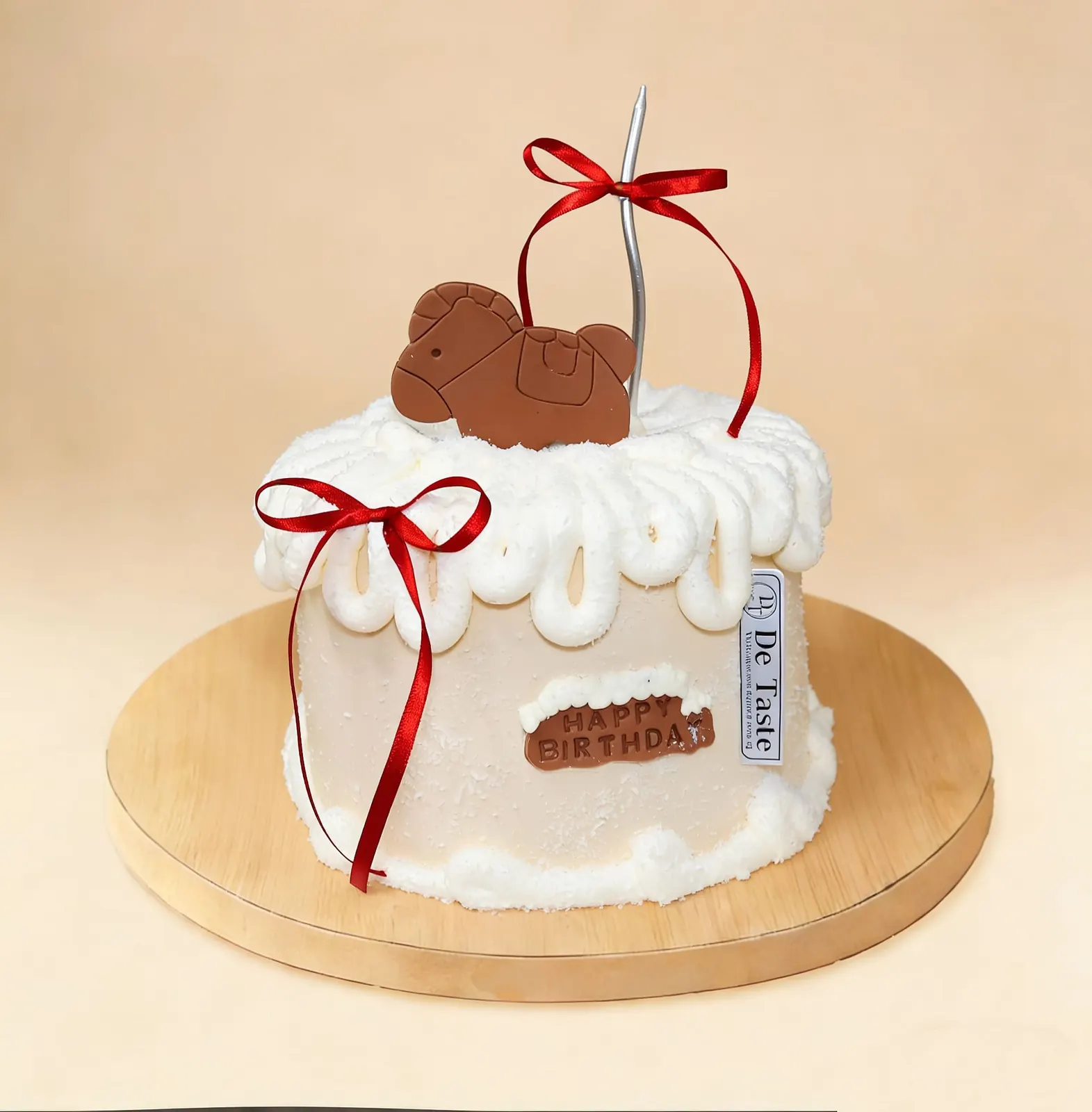 Minimalist Pony & Ribbon Cake