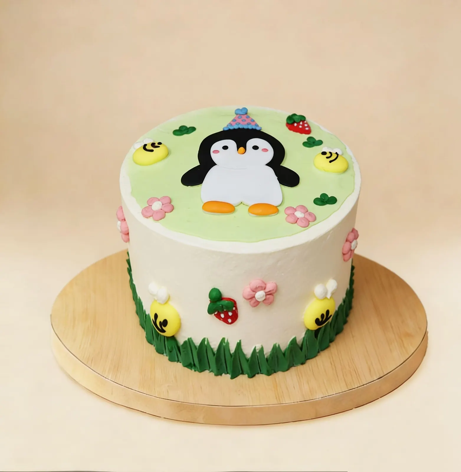 Happy Penguin Cake