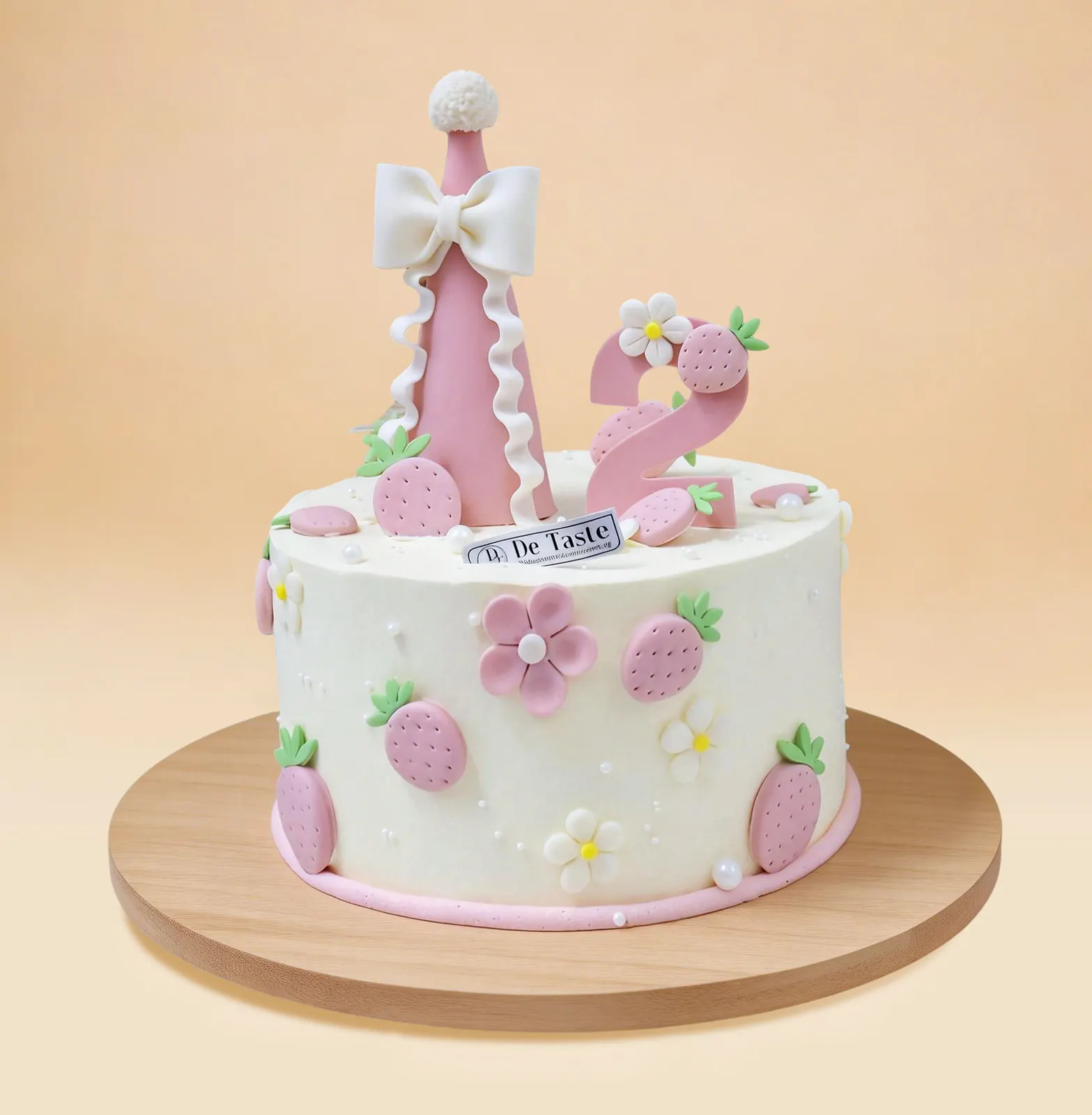 Sweet Strawberry Cake