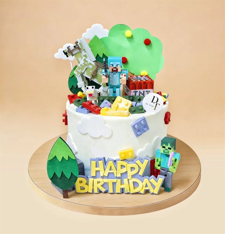 Minecraft Forest Adventure Cake