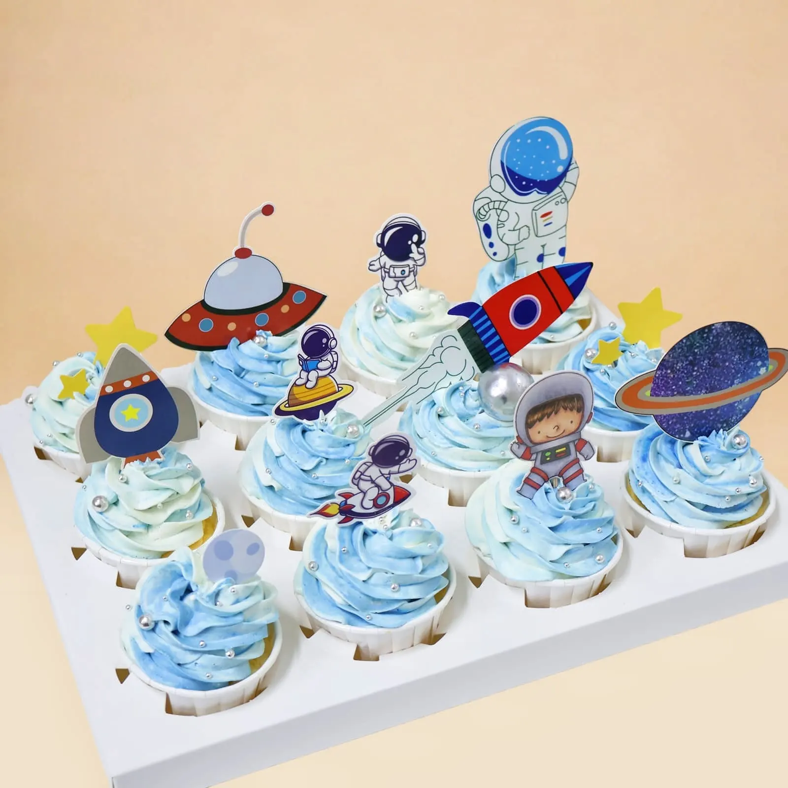 Little Space Astronauts Cupcake 