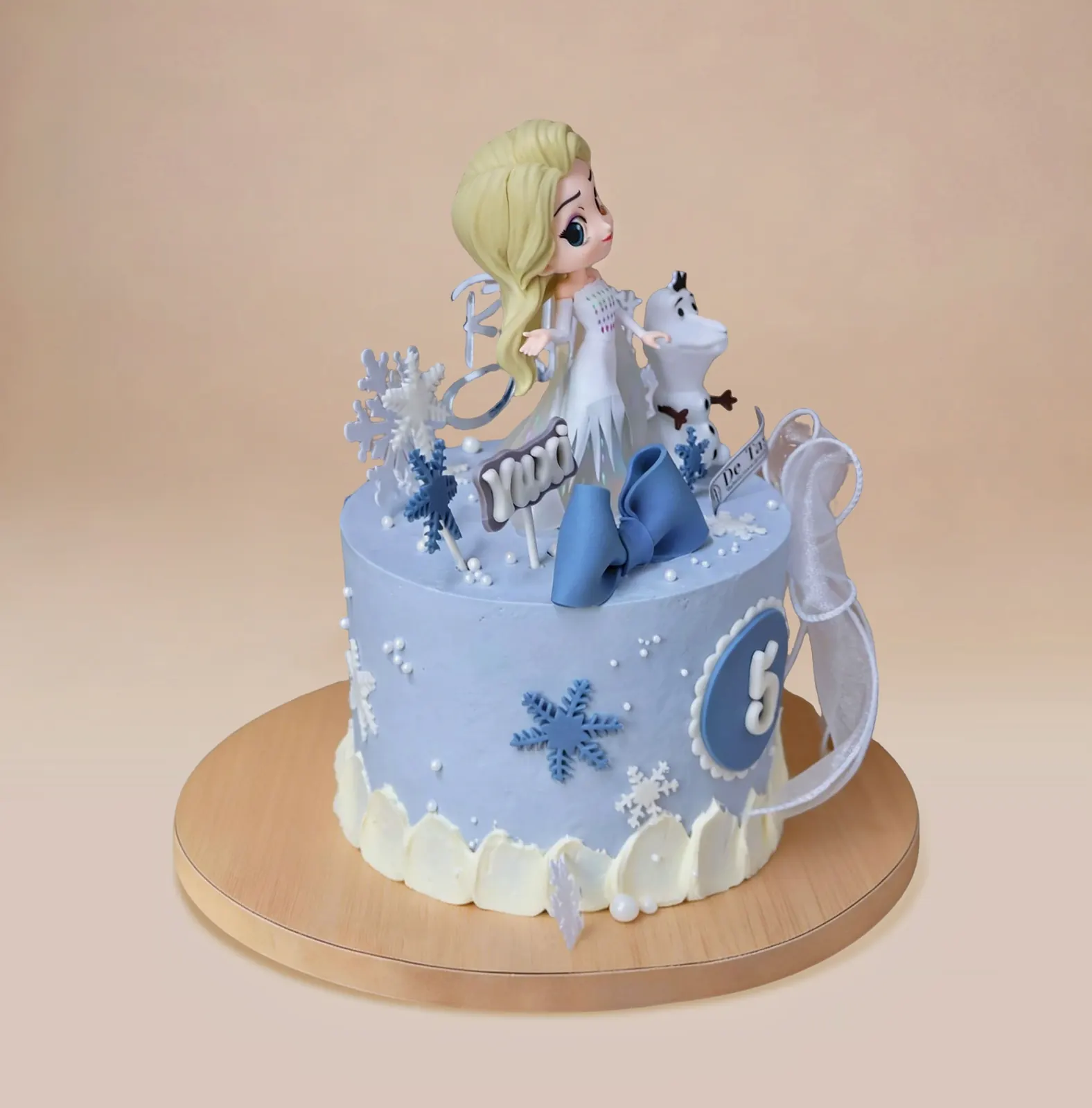 Elsa Frozen Fantasy Cake 