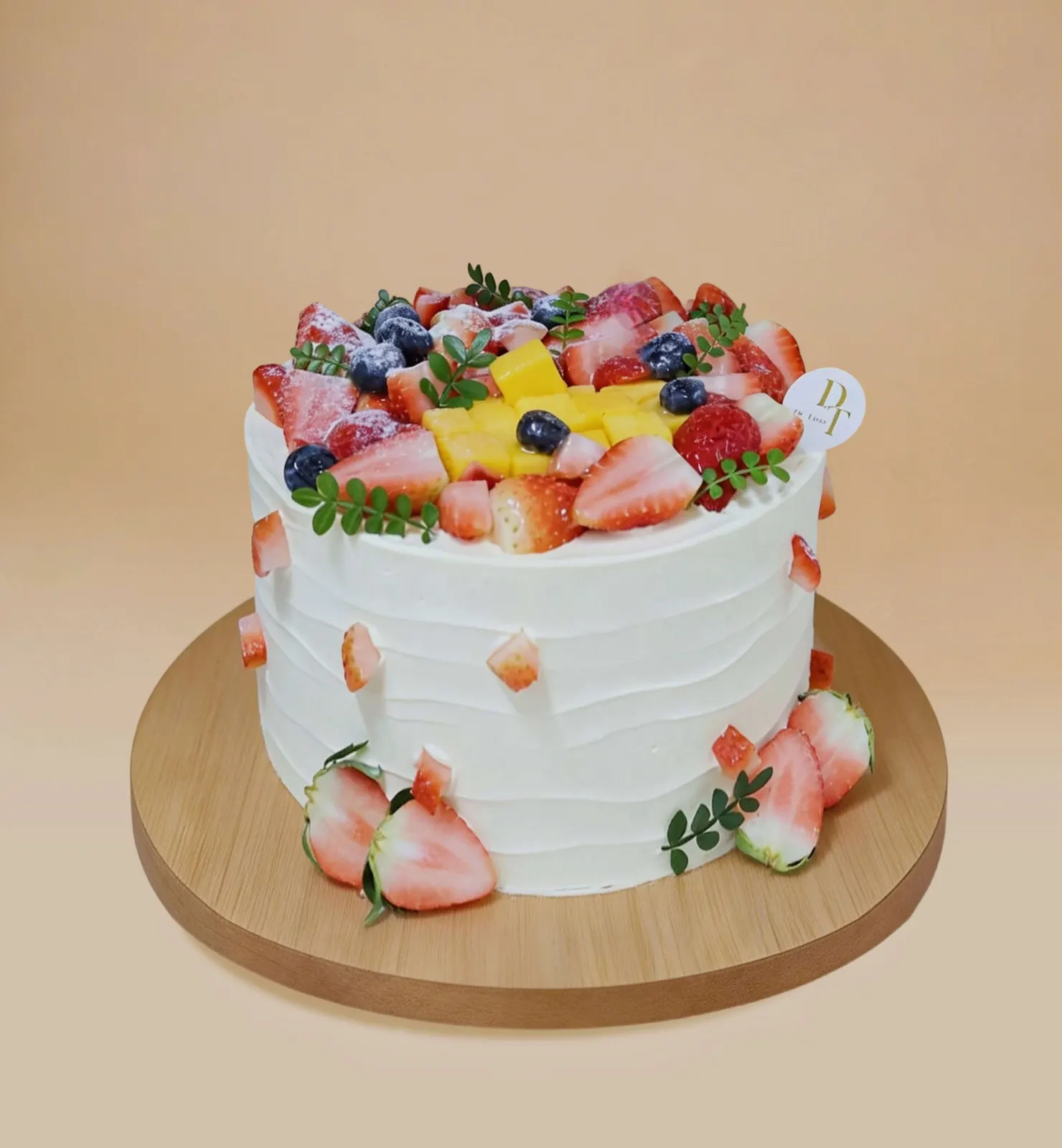 Fresh Fruit Ridge Cake
